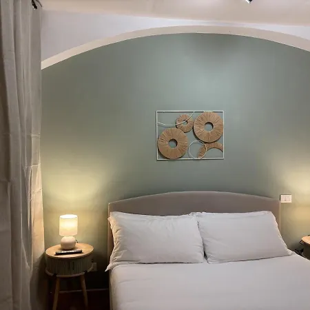Stazione & Acquario Appartement *